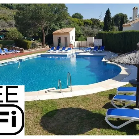 Apartment Monte Duquesa - 4 Bedroom Apt, 3 Bathrooms Close To Port And Beach, Communal Pool Manilva