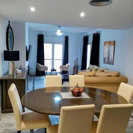 Monte Duquesa - 4 Bedroom Apt, 3 Bathrooms Close To Port And Beach, Communal Pool * Manilva