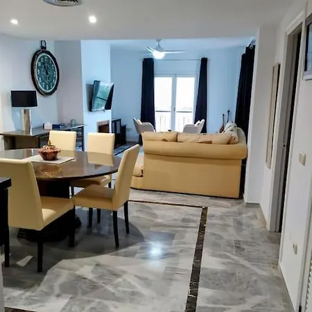 Monte Duquesa - 4 Bedroom Apt, 3 Bathrooms Close To Port And Beach, Communal Pool * Manilva