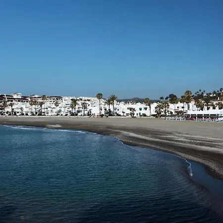 Monte Duquesa - 4 Bedroom Apt, 3 Bathrooms Close To Port And Beach, Communal Pool