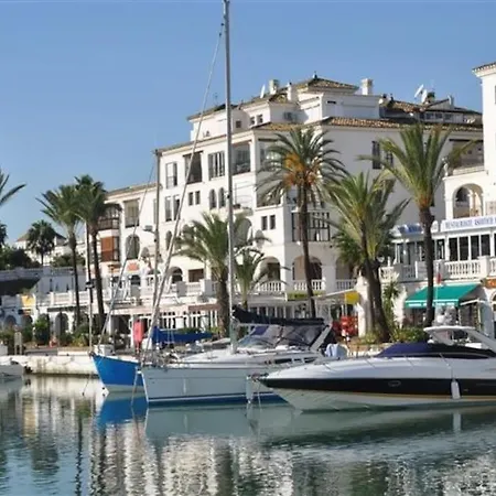 Monte Duquesa - 4 Bedroom Apt, 3 Bathrooms Close To Port And Beach, Communal Pool Apartment *