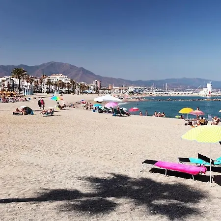 Apartment Monte Duquesa - 4 Bedroom Apt, 3 Bathrooms Close To Port And Beach, Communal Pool *