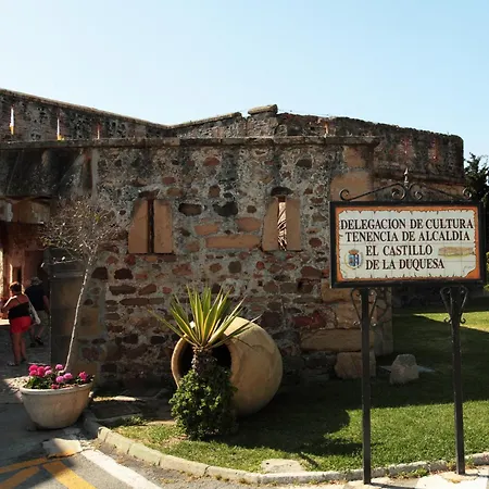 Monte Duquesa - 4 Bedroom Apt, 3 Bathrooms Close To Port And Beach, Communal Pool Apartment *