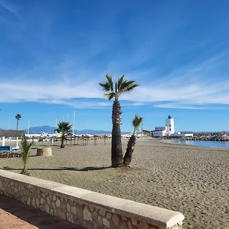 Apartment Monte Duquesa - 4 Bedroom Apt, 3 Bathrooms Close To Port And Beach, Communal Pool